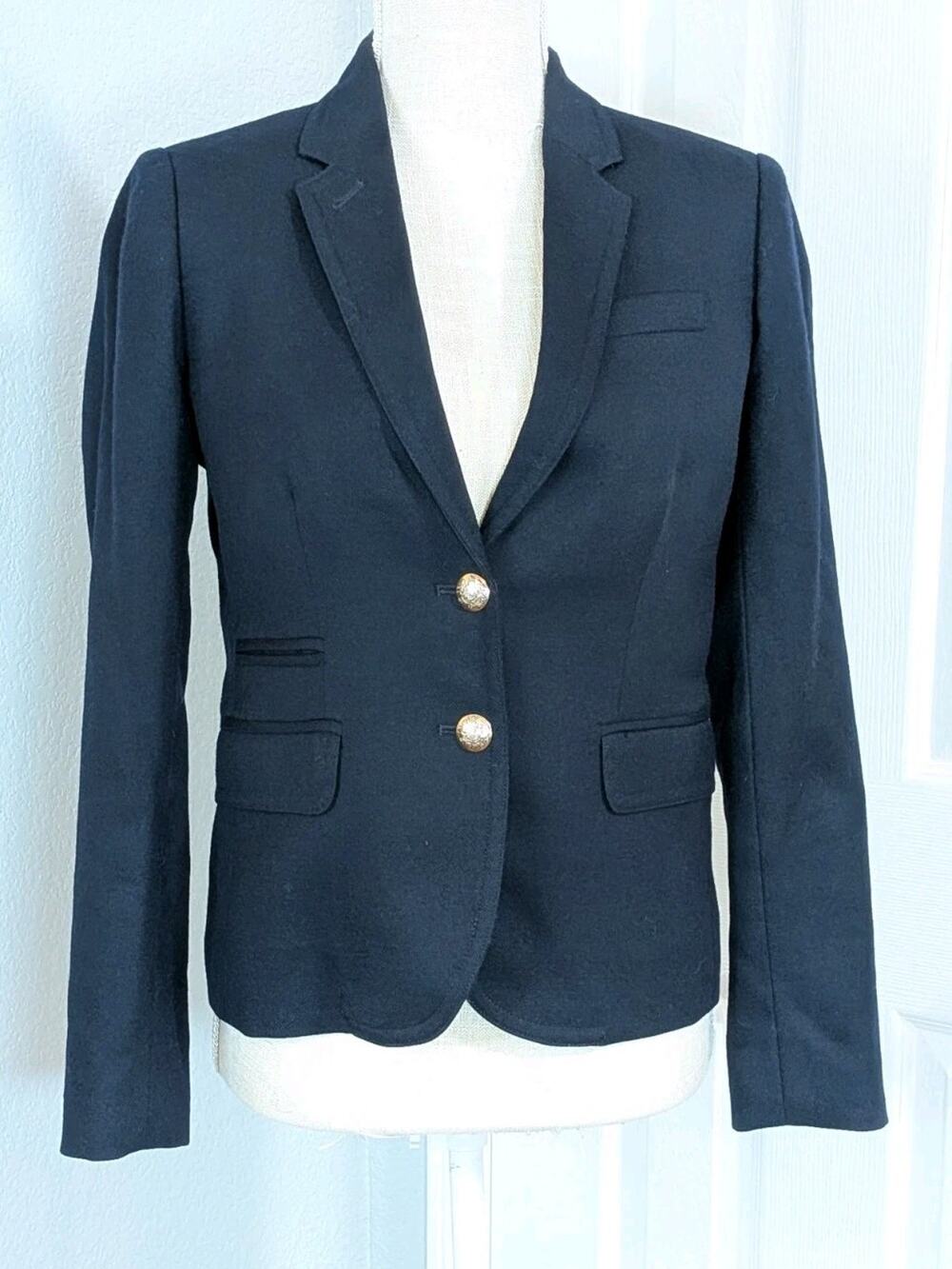 J. Crew Schoolboy Blazer Jacket Classic Original Navy Blue Gold Buttons Size 0